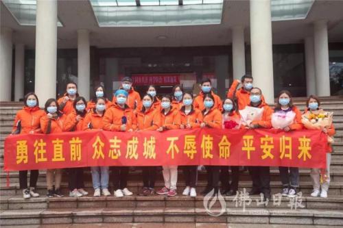 武汉加油|众志成城，，，同心抗疫，，，佩安婷用行动誊写社会责任