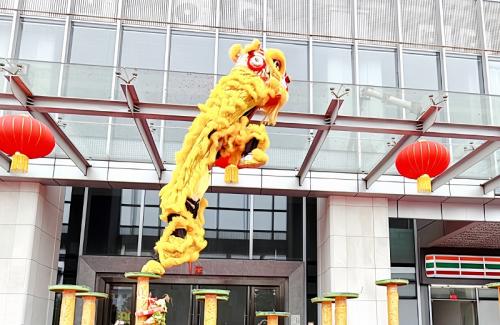 壹号娱乐app官网国际新春盛启，，，，，雄狮之姿展未来！