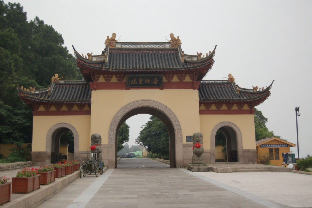 以门楼为笺，镌刻时期的匠心诗行