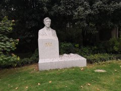 卢星堂 | 笔墨留韵，石雕寄思